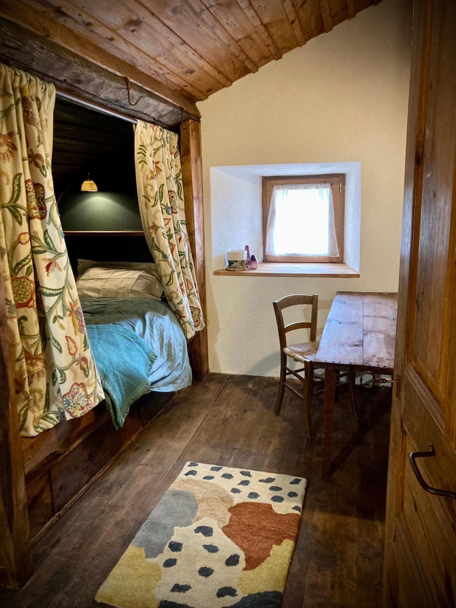 Chambres Et Tables D'Hotes - Les Ateliers De Pontajou - Pelerin Navette Gratuite A Saugues Venteuges Extérieur photo